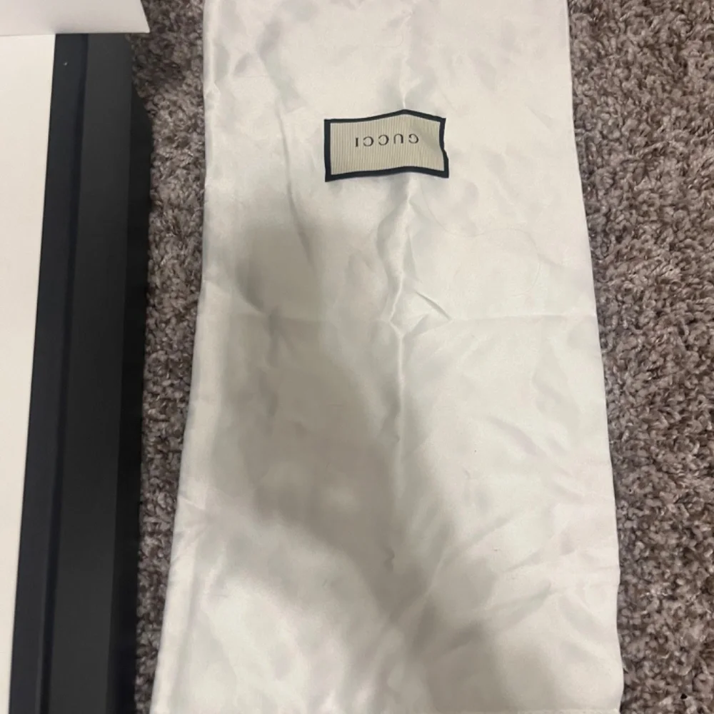 Gucci Slides - Picture 7 of 9